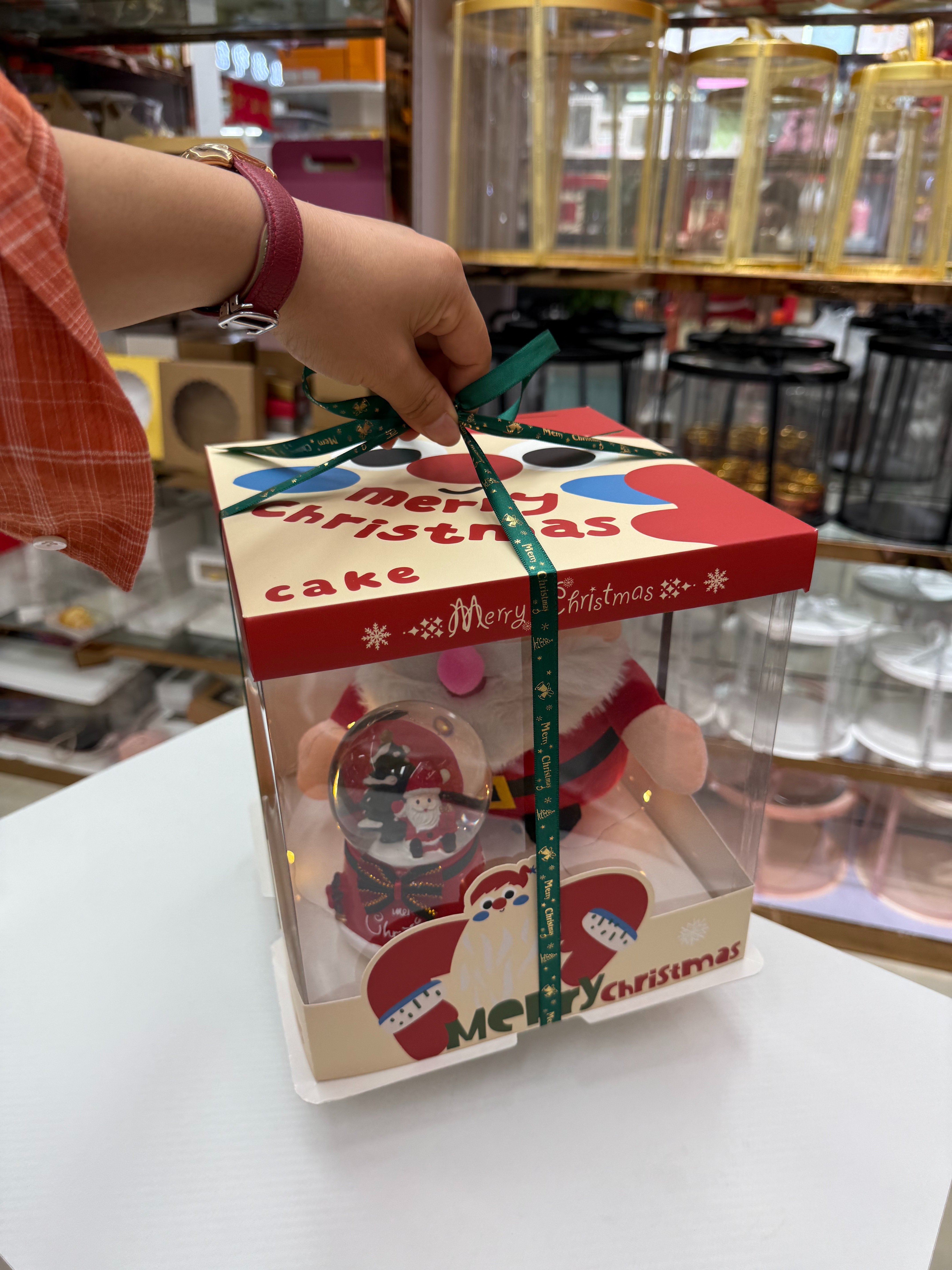 Cross-border Christmas cartoon hand-held gift box, Christmas Eve apple packaging paper box, European and American creative folding cake box