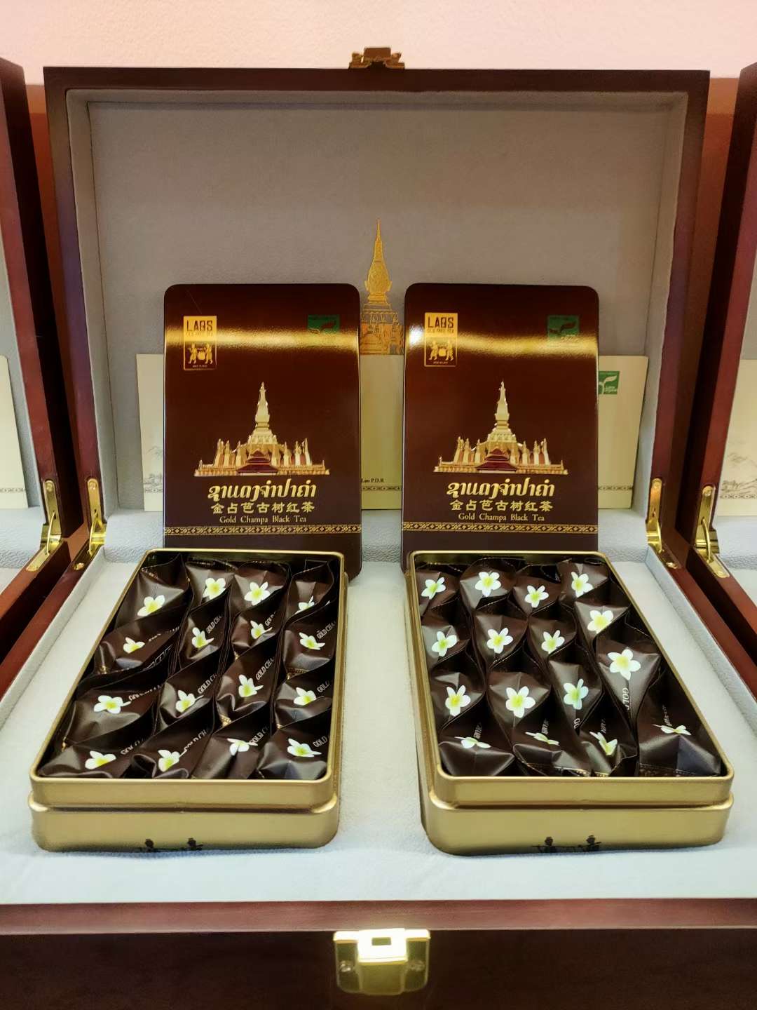 老挝金占芭古树红茶百年古树红茶之咖啡色礼盒