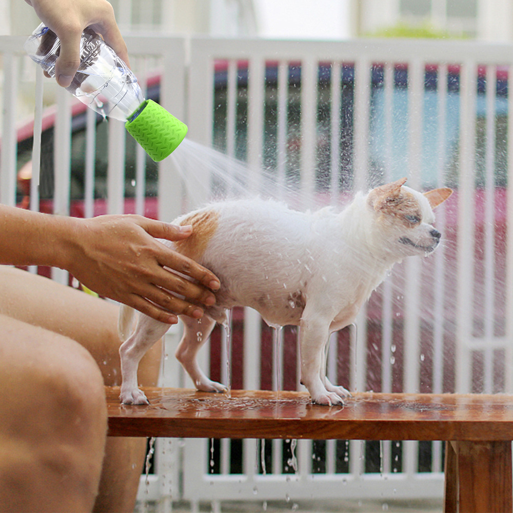 Crossover hot sale silicona al aire libre ducha para gatos y perros limpieza baño boquillas portátiles productos para mascotas limpieza al aire libre