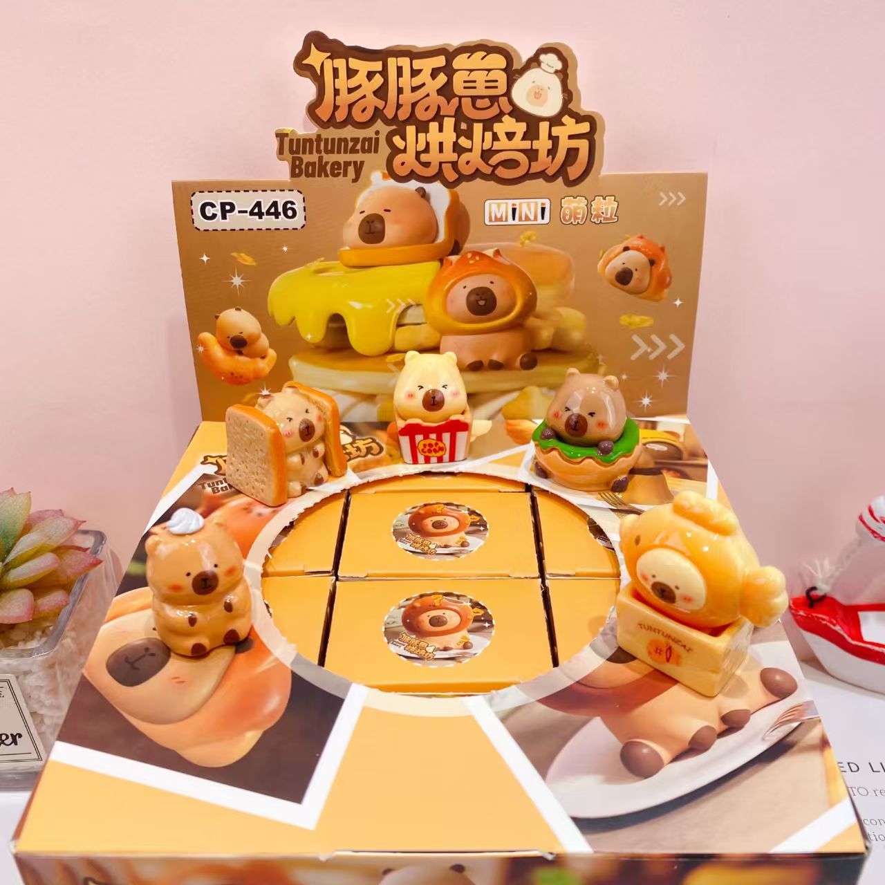 High-appearancy-level handcrafted blind box figurines, cute cartoon tabletop ornaments details Picture