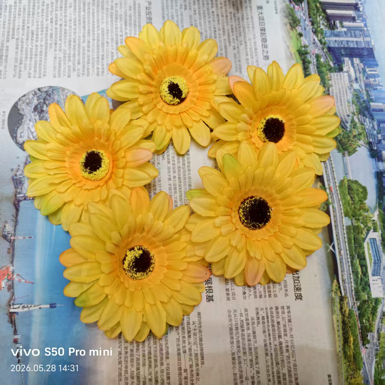 Factory direct sales of artificial plastic, handcrafted flowers, sunflowers, flower heads, artificial flowers, silk flowers, DIY bouquets, indoor and outdoor decorative flowers Specification image