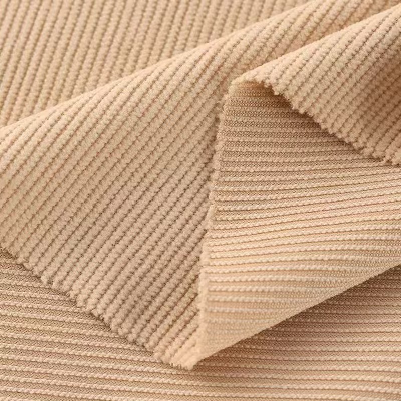 High-density European cotton fleece fabric is soft, lustrous and does not pill. It is a special fabric for wide-leg pants and casual pants in autumn and winter details Picture