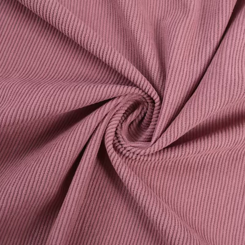 High-density European cotton fleece fabric is soft, lustrous and does not pill. It is a special fabric for wide-leg pants and casual pants in autumn and winter