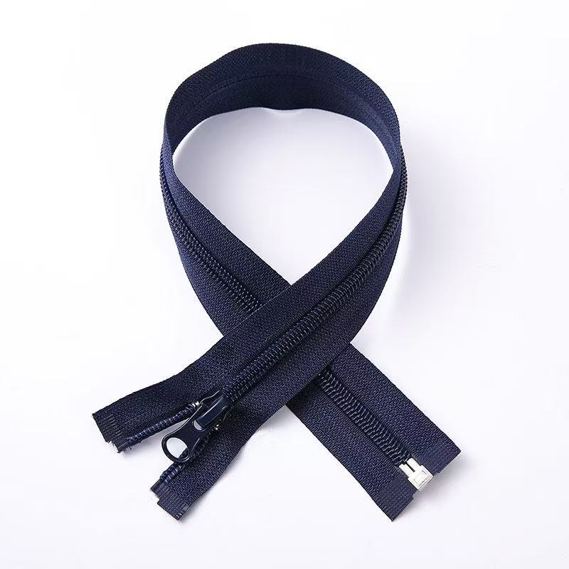 5号7号尼龙拉链开口衣服外套门襟拉链尼龙齿自锁拉头校服防晒服用 Application Scenario