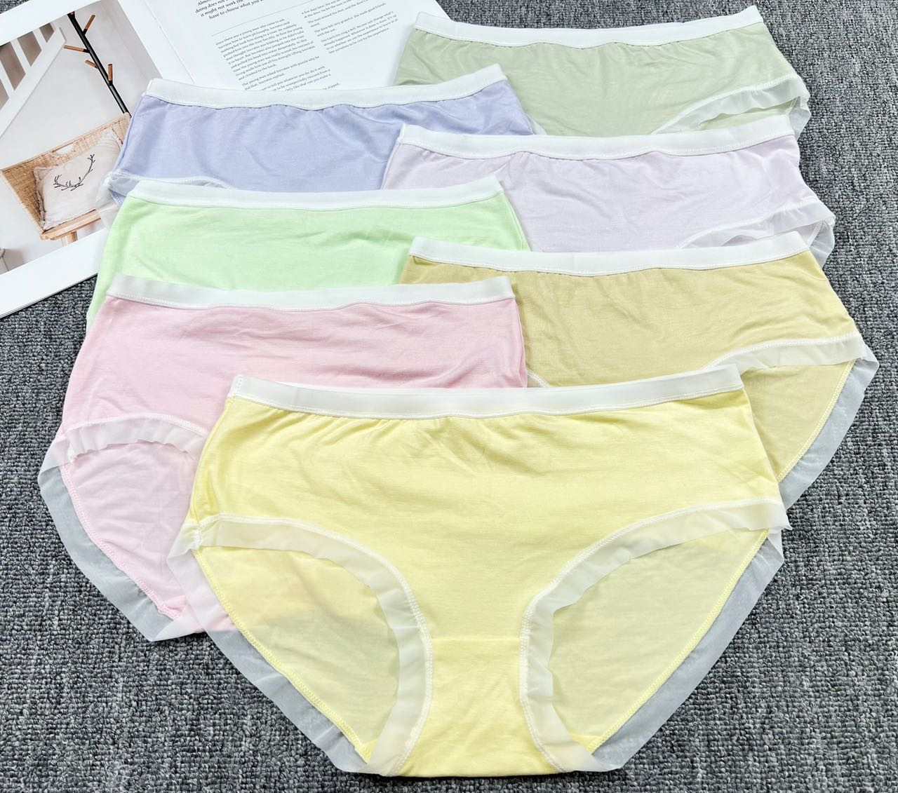 667#外贸出口内裤女士内裤莫代尔裸感少女舒适包臀女士内裤女士三角裤QNI