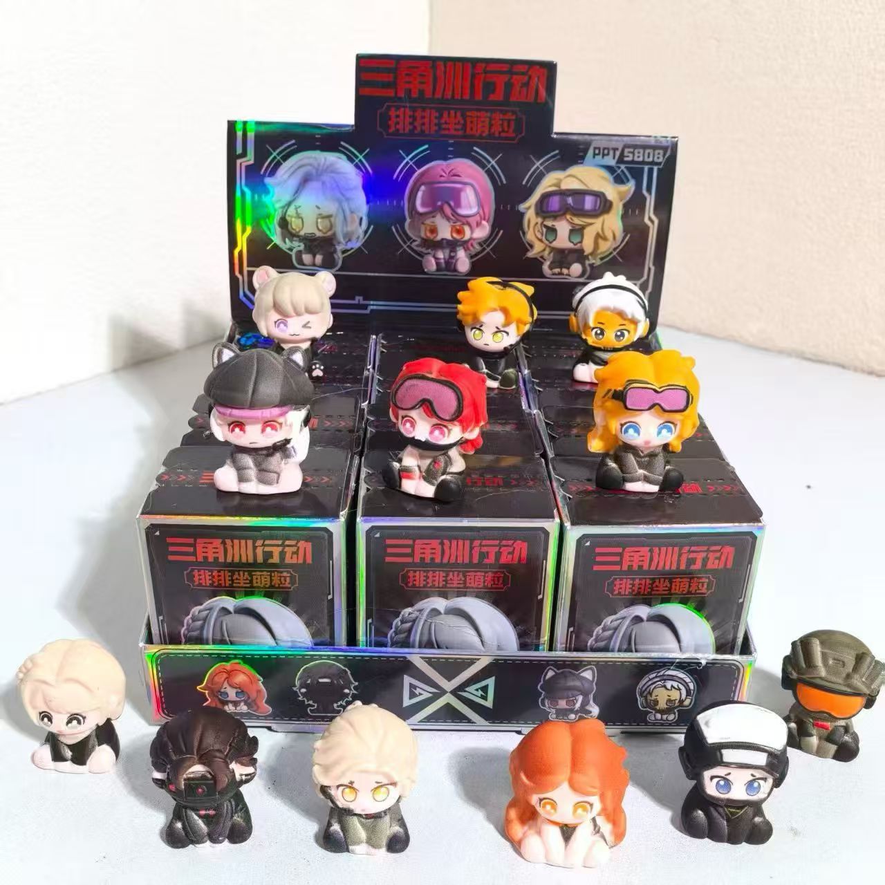 The new mini row sitting cute toy set includes Q-version character figurines and blind box figurines details Picture