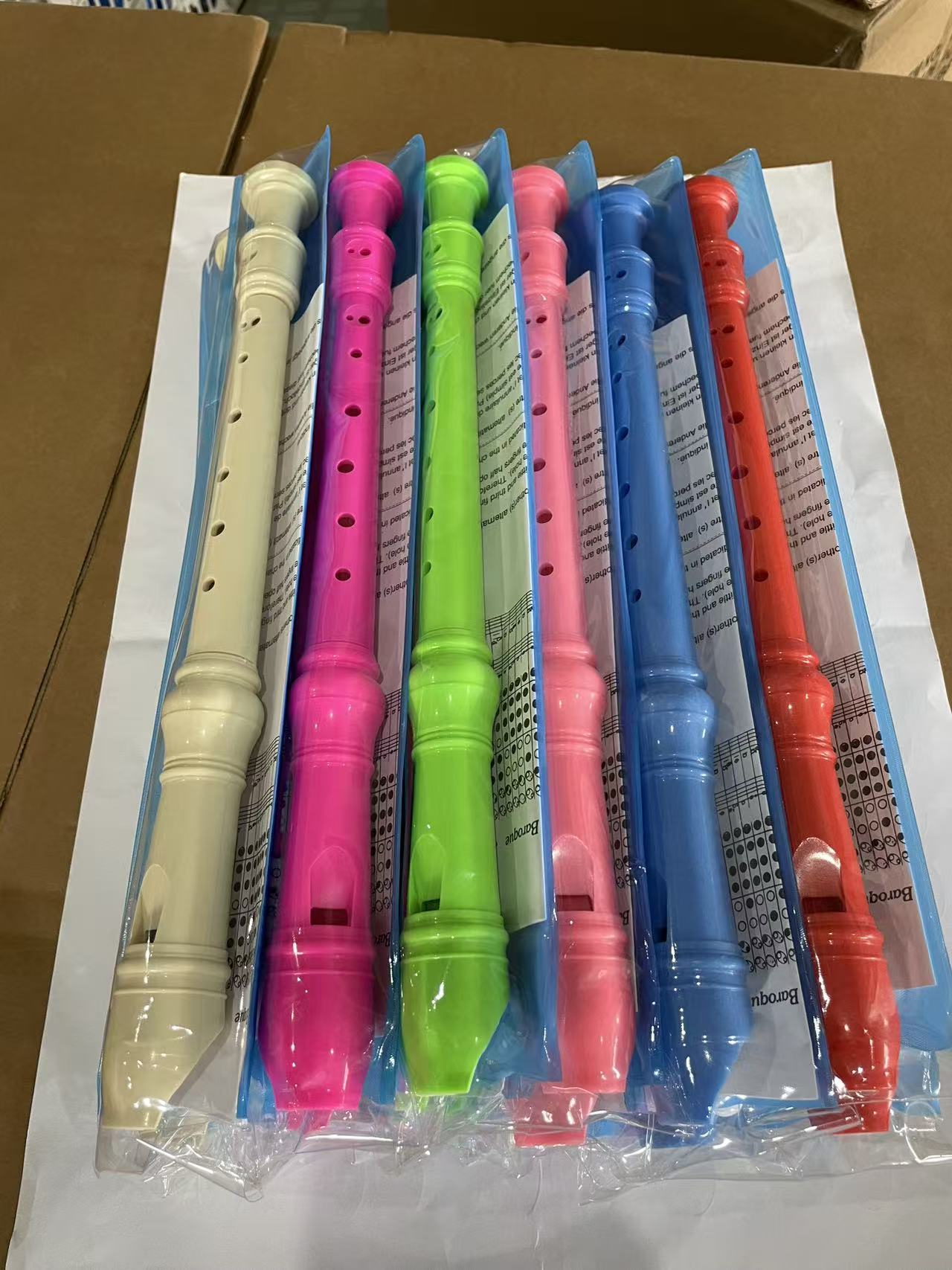 The colorful vertical flute can play 6-hole children's flutes, 8-hole sound-producing toys for kindergartens, early education music instruments, and educational benefits detail image 2