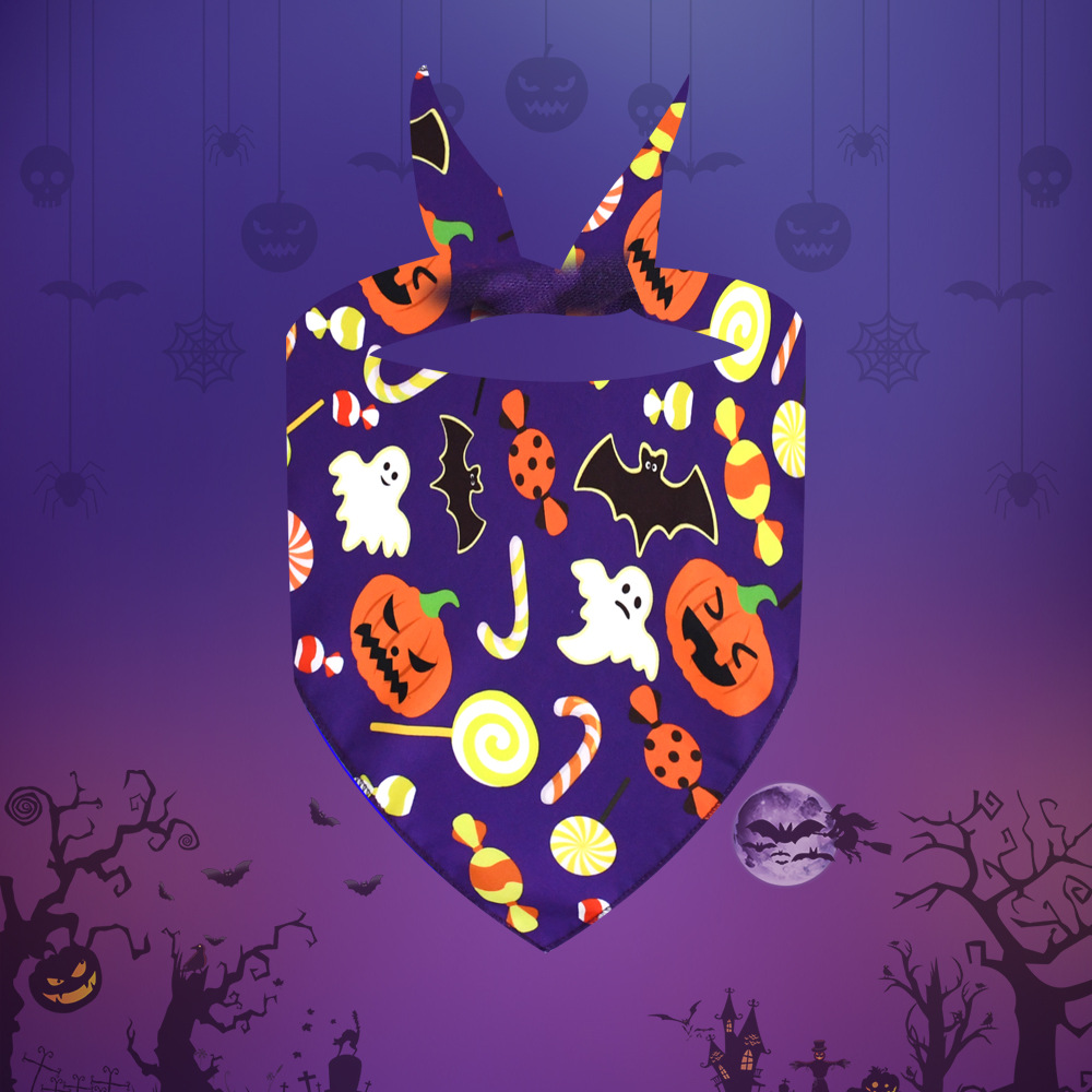 Customized new products for Halloween and Ghost Festival: dog and cat pet triangle scarves, printed cute pet scarves, saliva wipes, bows and ties Application Scenario