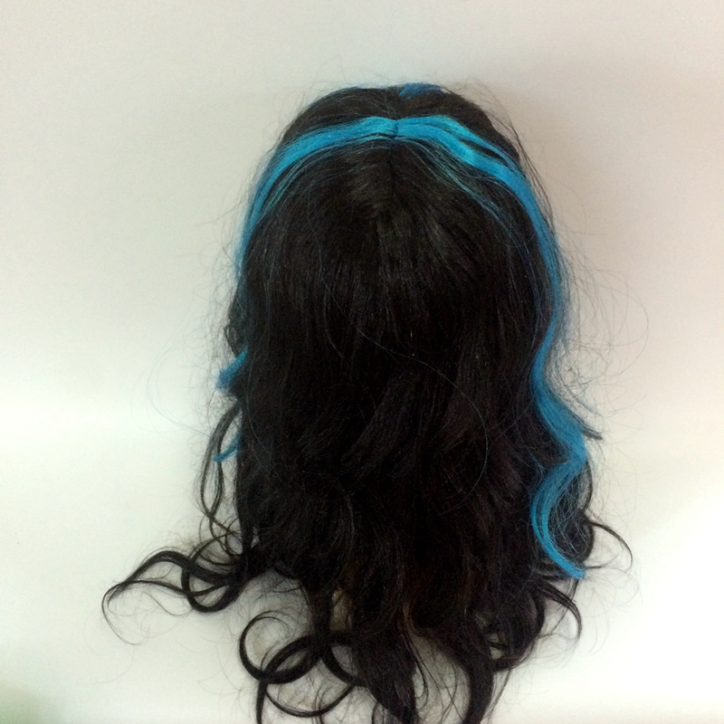 Two-color wavy hair festival carnival long curly wig long curly hair party festival head wig Application Scenario