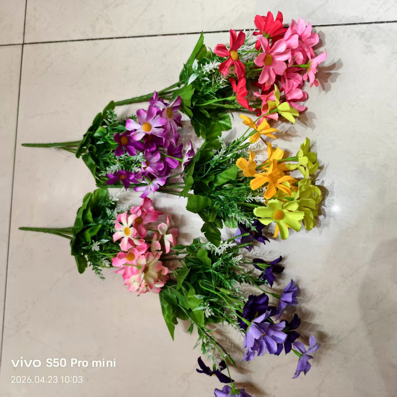 Almacén en stock venta barata simulación crisantemo relleno de armario 5 cabezas 6 cabezas 7 cabezas flores falsas flores de plástico flores artificiales artesanales DIY decoración flores pic 6