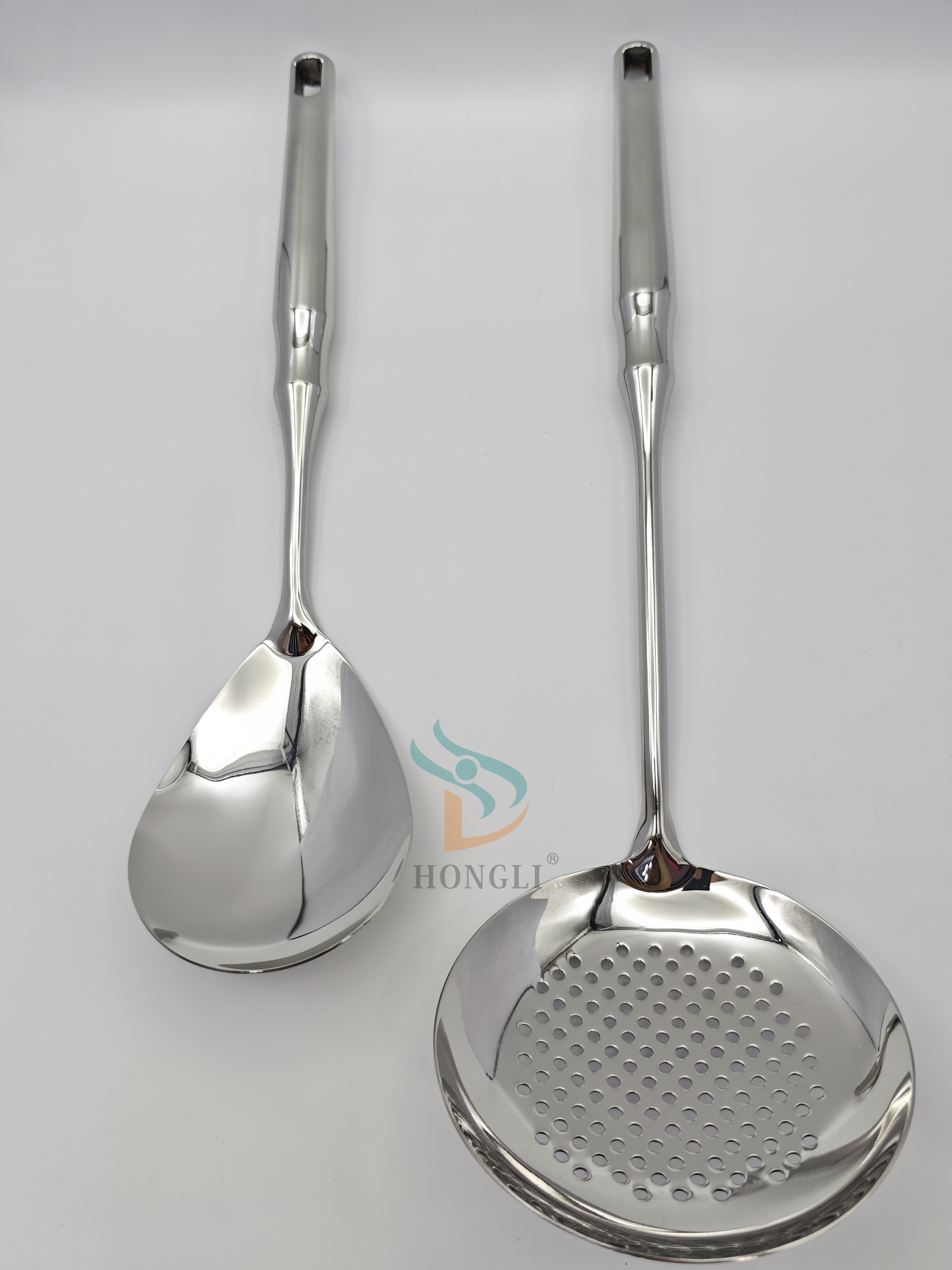 Silver stainless steel soup spoon and strainer set, smooth soup shell kitchenware set, kitchenware stainless steel spatula and spoons Specification image