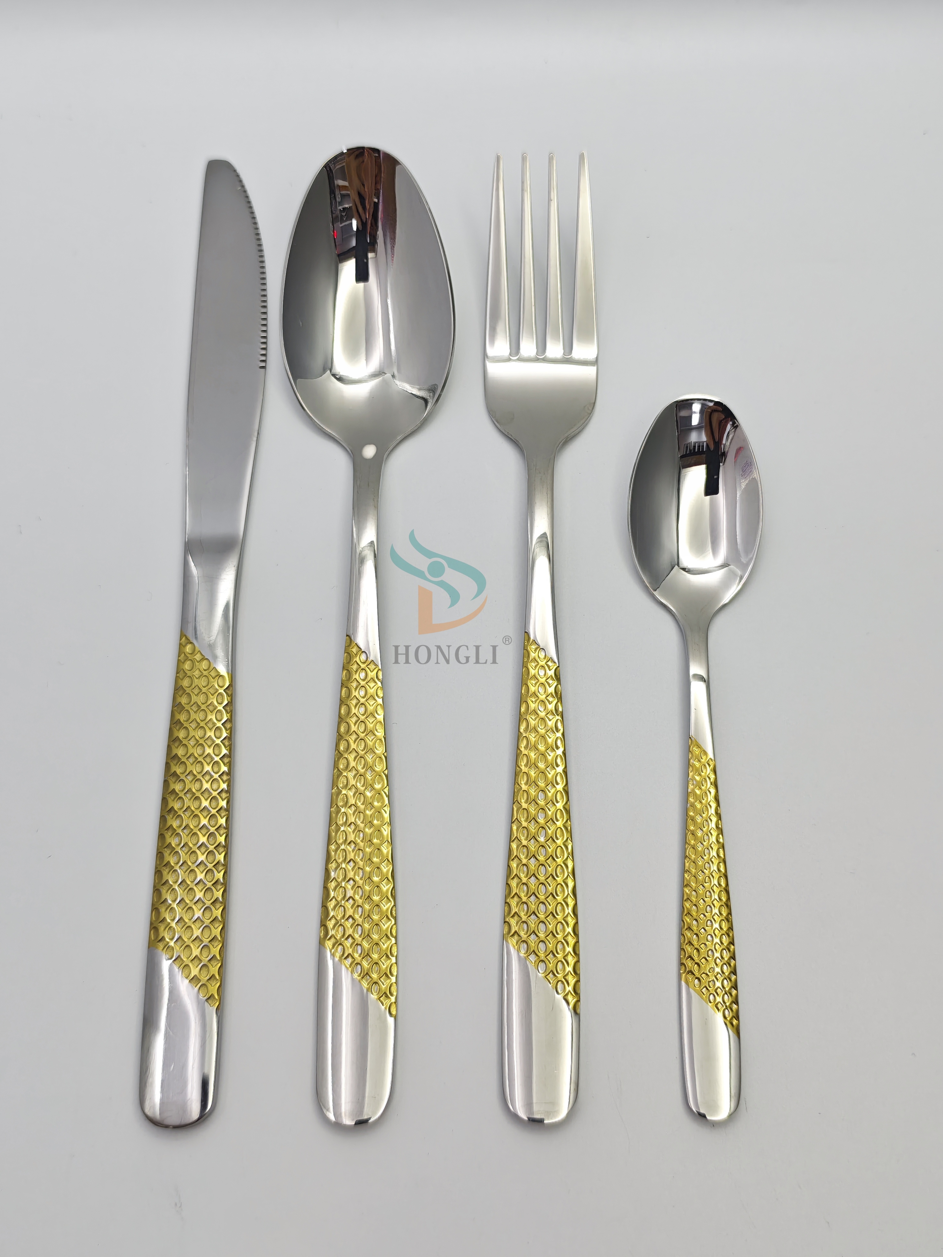 Plata oro estampado acero inoxidable cuchillos y tenedores cuchara set set caja de regalo negro hotel vajilla boutique acero inoxidable mesa y tenedor cuchara set Application Scenario