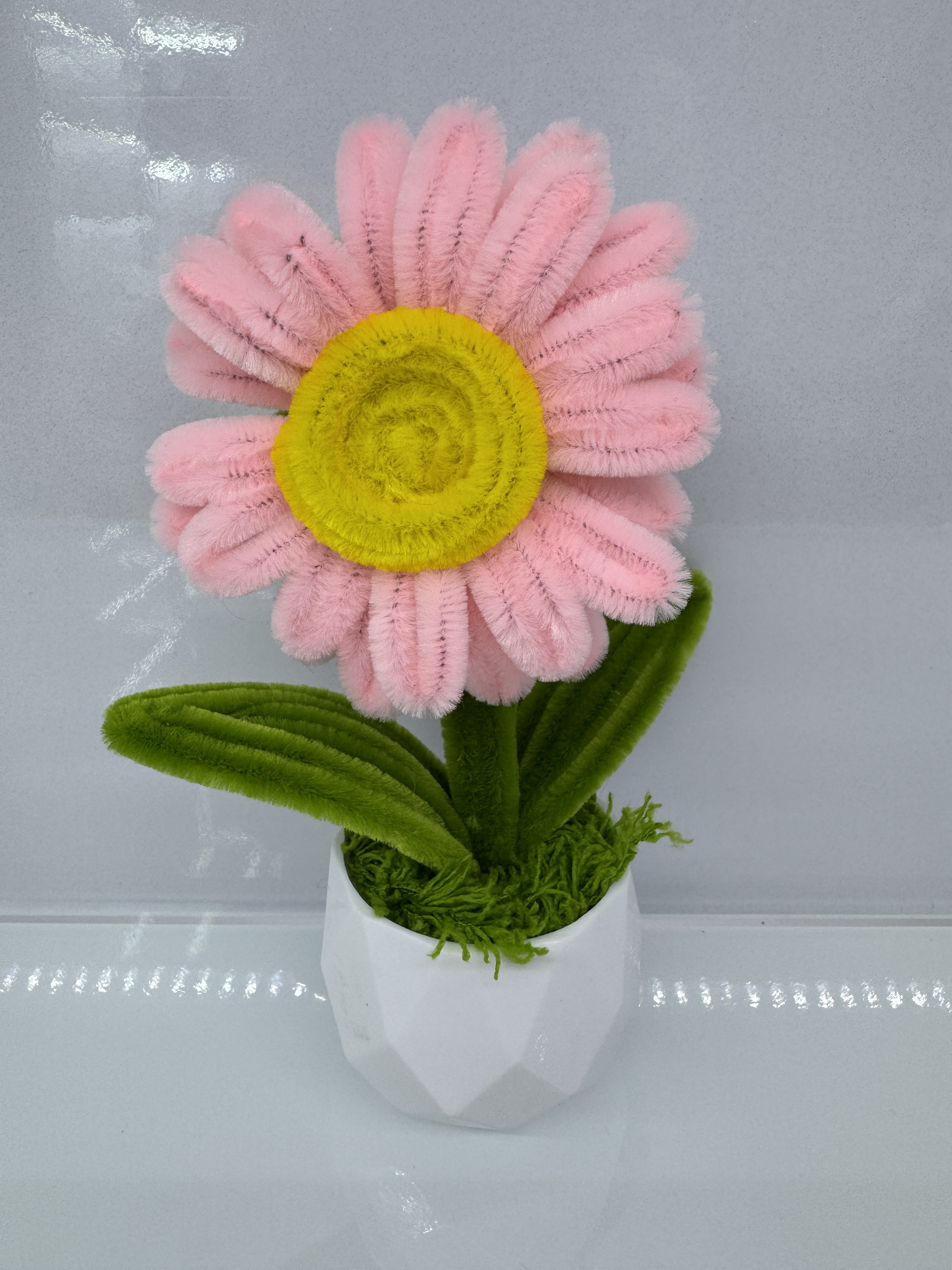 Twisted stick, orange velvet sunflower potted plant, sunflower tulip simulation flower book, study desk decoration, small potted plant for Teachers' Day decoration details Picture