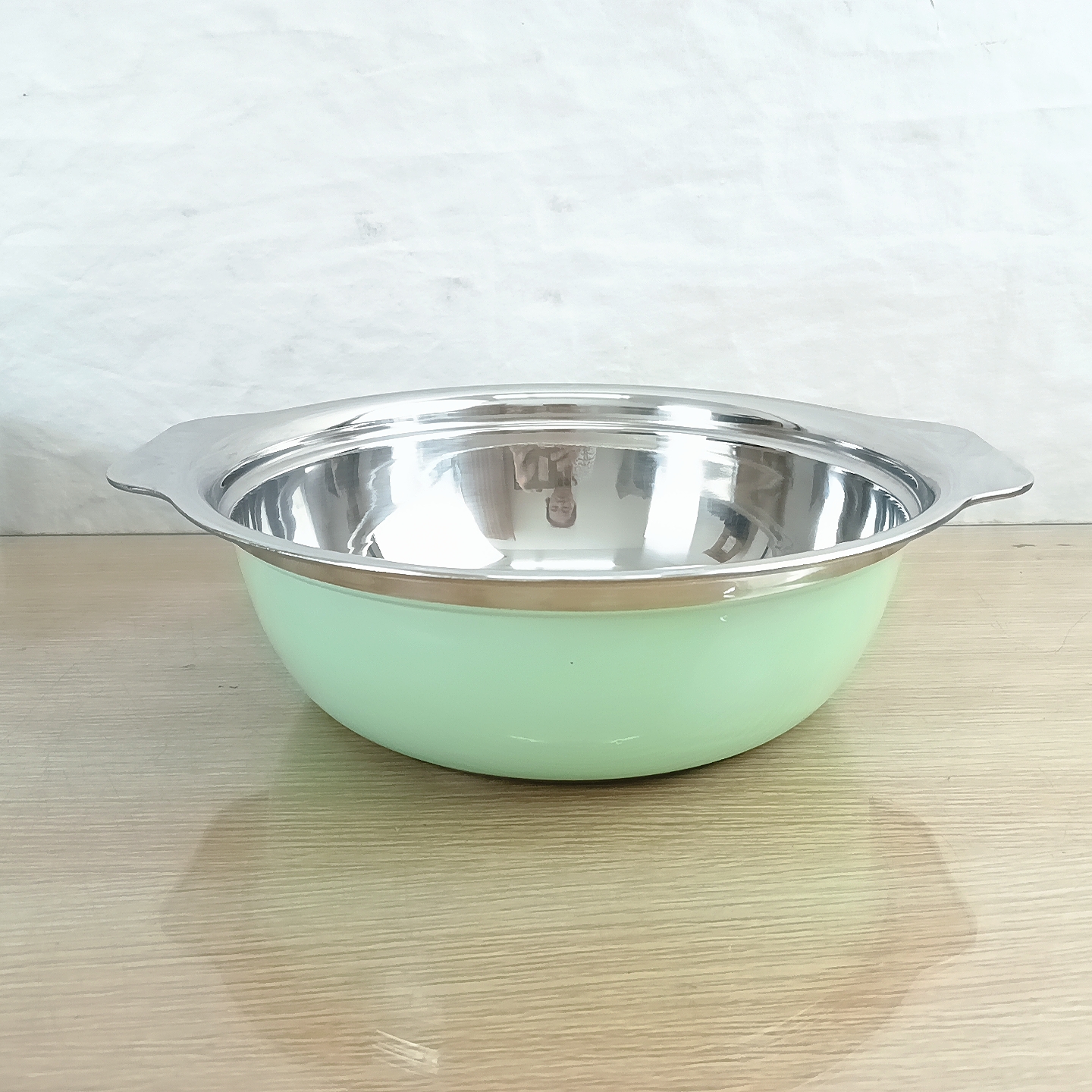 DF99876 غسل الأطباق في حوض ملونة من الفولاذ غير القابل للصدأ، وحوض حساء في وعاء مطابخ مزود بسمك مرتفع، مستوى DF Tradinghouse Application Scenario