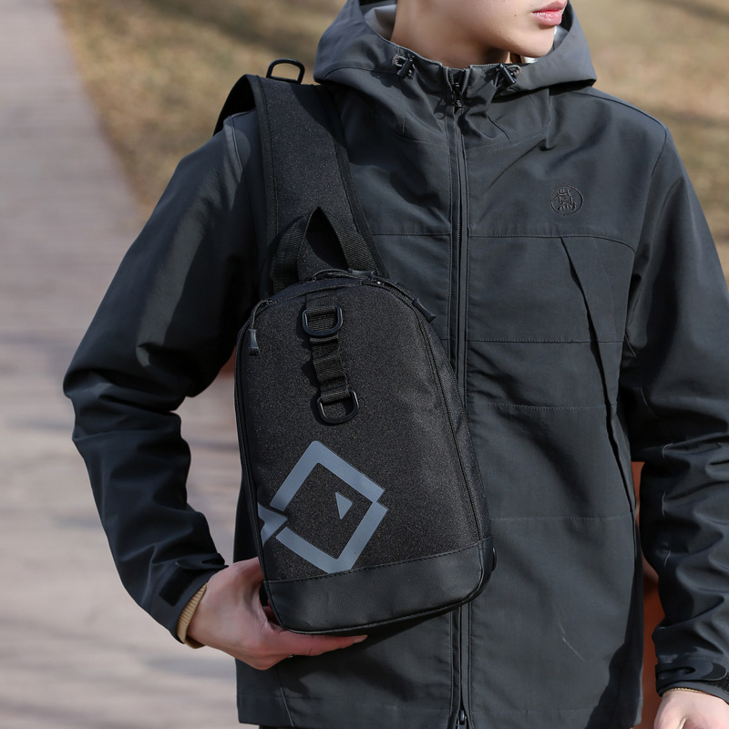 Lure bag: Outdoor bag, sports cycling chest bag, waist bag, casual men's bag, shoulder bag, crossbody bag, small cycling bag detail image 3