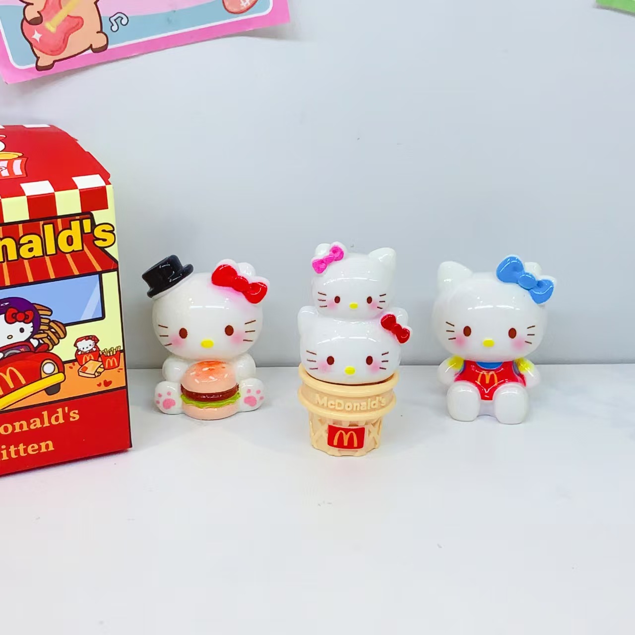 Оригинальные фигурки из серии слепых коробок от игрушек от mcdonald's kitty details Picture