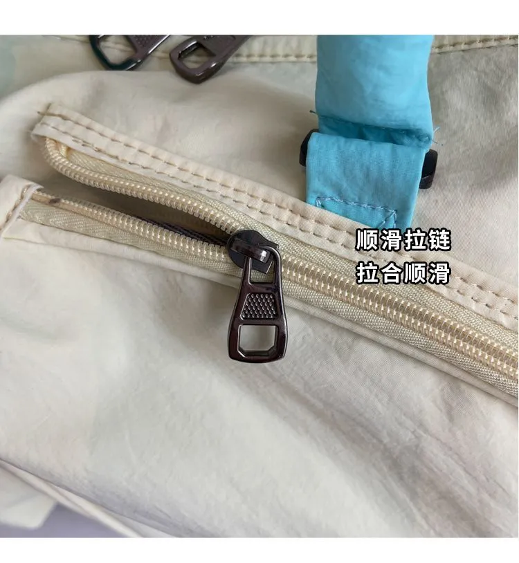 High-color-blocking, good-looking travel bag, large-capacity, fashionable hand-held, lightweight sports bag, versatile commuting badminton bag detail image 8