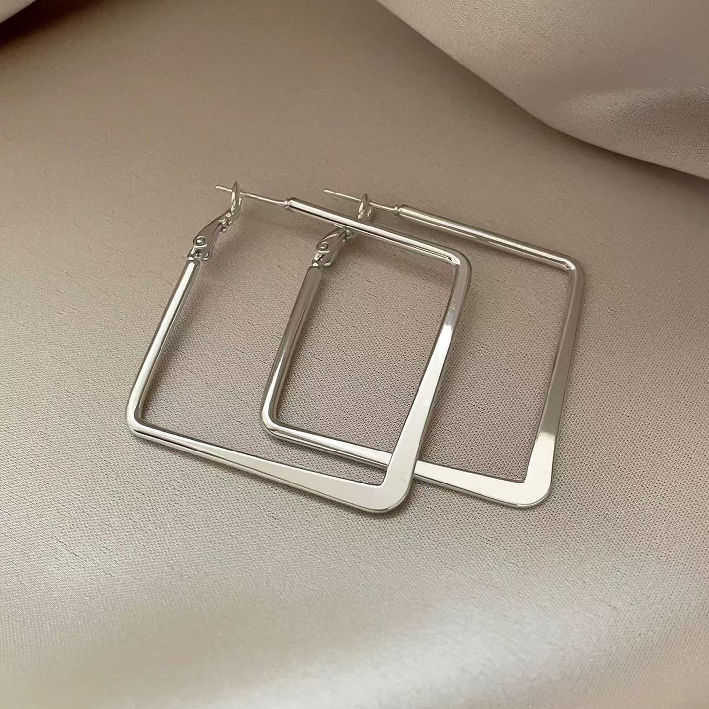 صُمم القرقراط الفضية المربعة 925 قرط الفضي Specification image