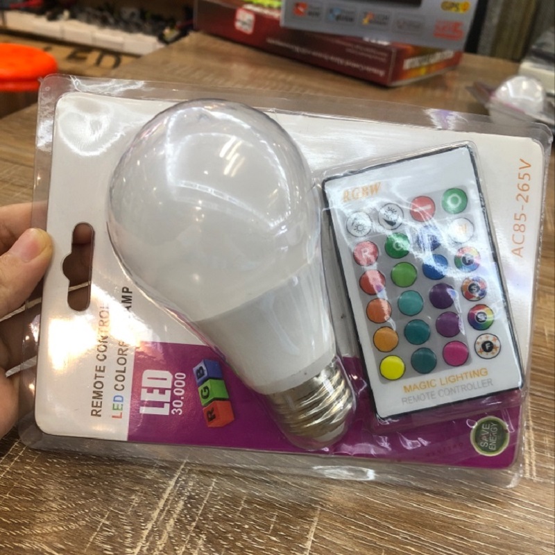 叶子灯白色LED智能变色灯泡套装含遥控器美规灯泡