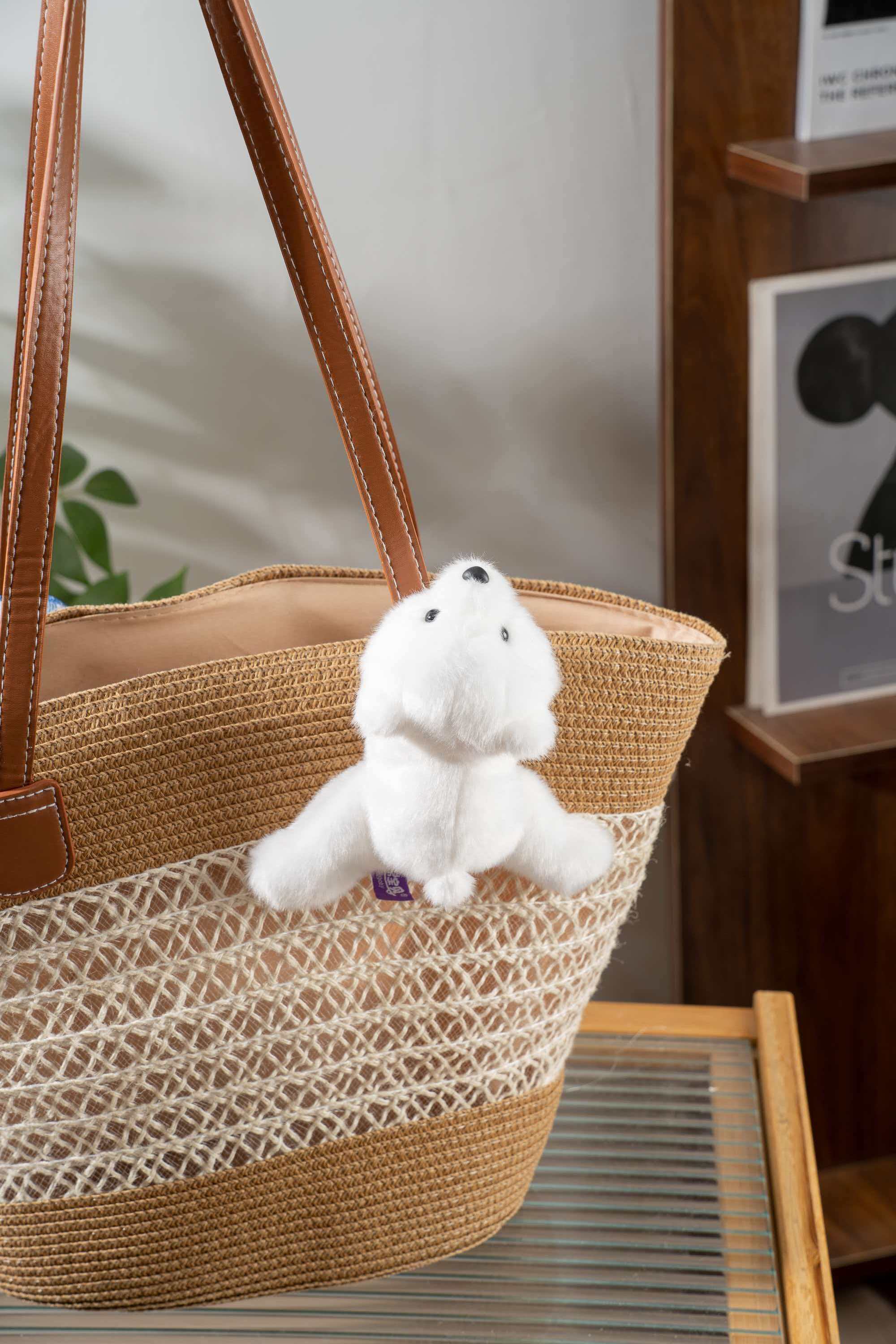 Very precious, soft and fragrant, white bear magnetic fridge magnet, plush doll, toy table companion doll, cute and fun, ideal for gifting, magnetic plush doll, switch decoration, home cute wall-mounted style