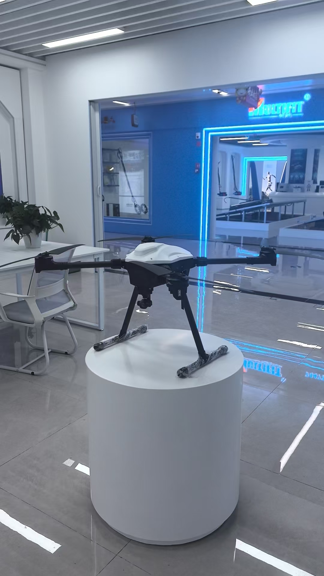 DJI aerial photography drone, DJI drone 180g pic 1