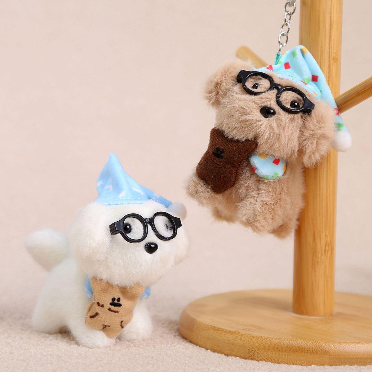 Cute cartoon goodnight glasses, creative puppy, 4-inch plush pendant, claw machine, doll, key pendant, car schoolbag, hanging accessory, gift, cartoon transformation keychain, dress-up doll, hanging accessory, plush toy, cute wholesale