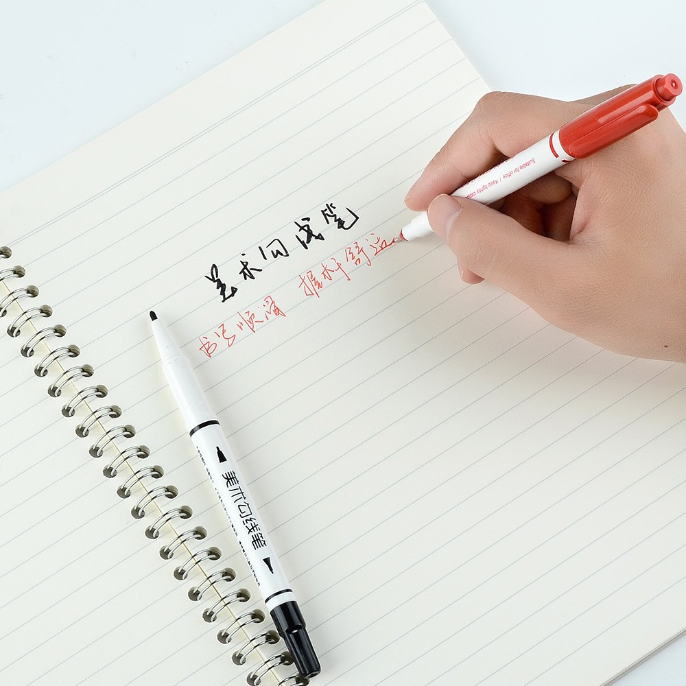 Wholesale of A220 best-selling double-headed water-based sketching pens for art, specialized drawing color markers, and black and red marker pens Application Scenario