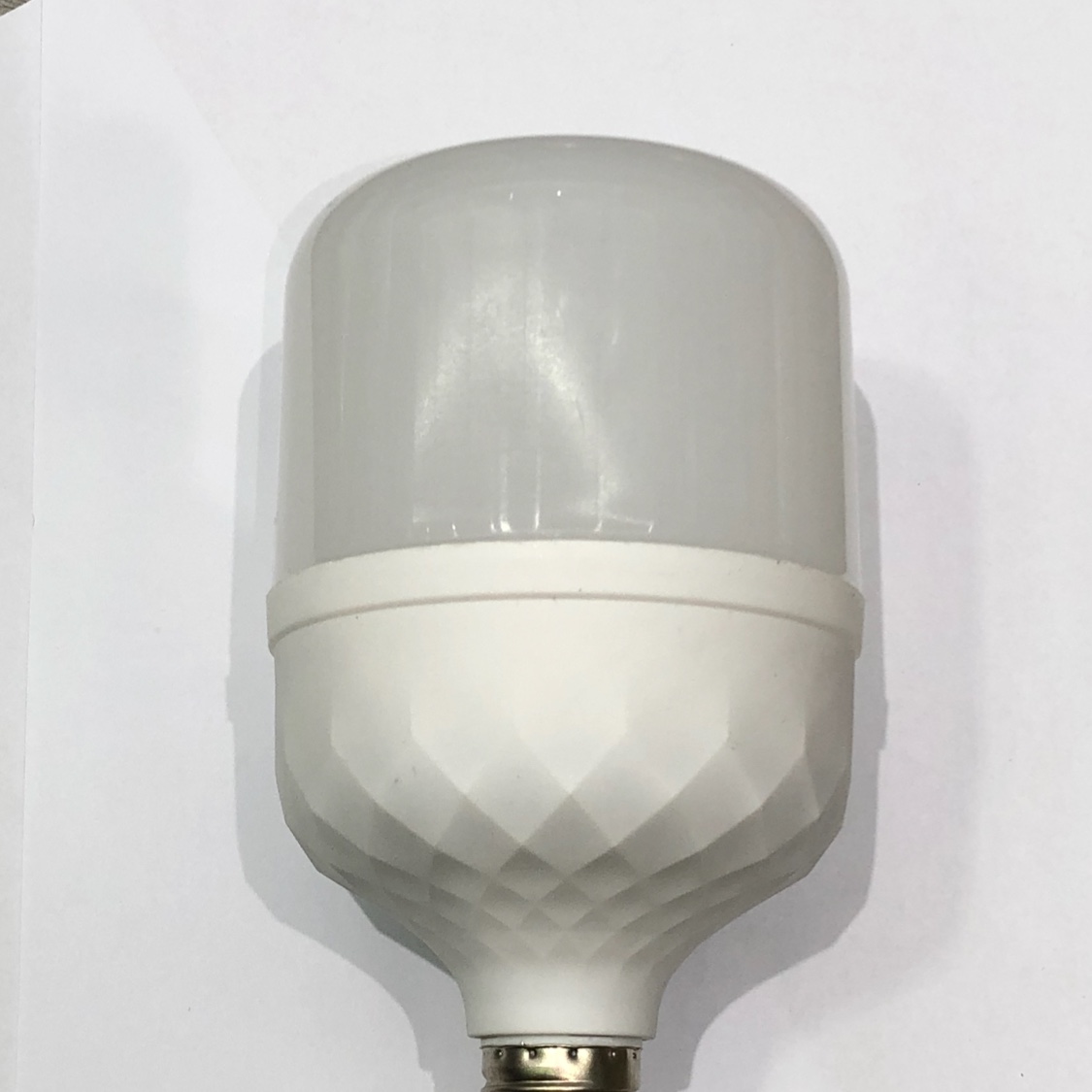 白色LED智能灯泡30w
