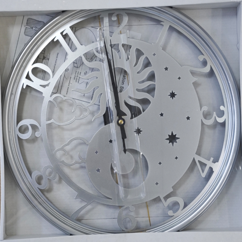 Gold, silver, black Islamic-style hollowed-out wall clock 093044893 Application Scenario