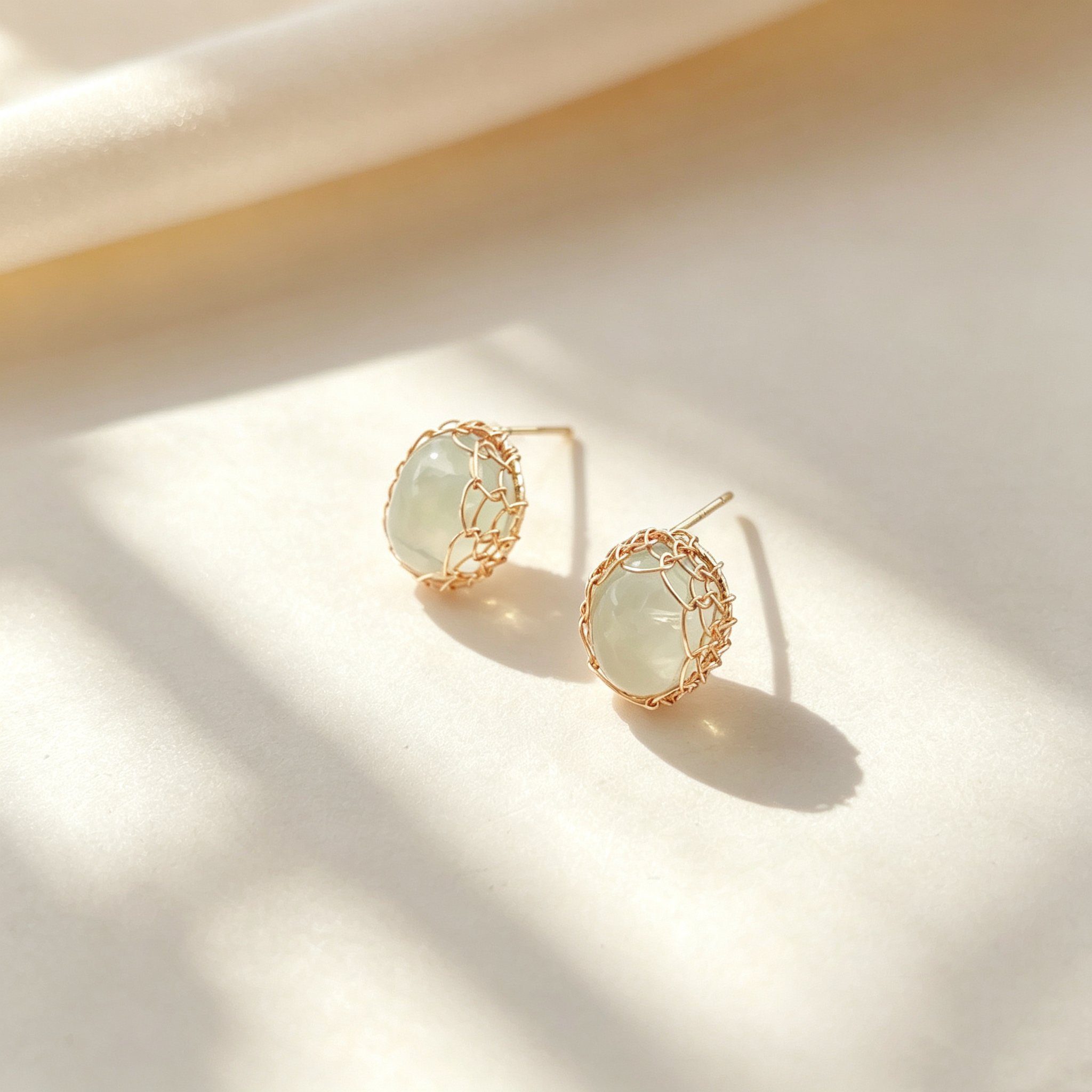 ED076128 freshwater pearl Stud earrings s925 Silver needle stud earrings are new Instags-style versatile earrings for women. Their niche design is suitable for daily wear