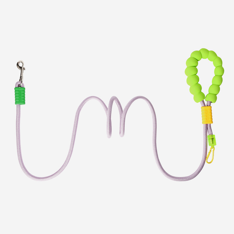 The cross-border dog leash can be carried diagonally with a cloud foam handle and a color-matched P leash for puppies when they go out Item Picture