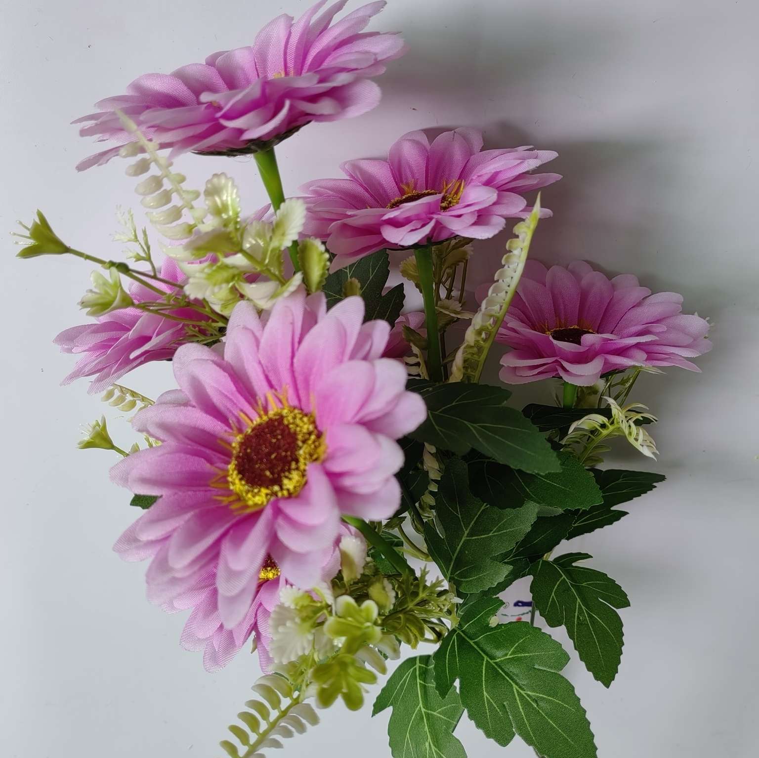 White Daisy bouquets, birthday gifts, Mother's Day carnations for delivery detail image 1