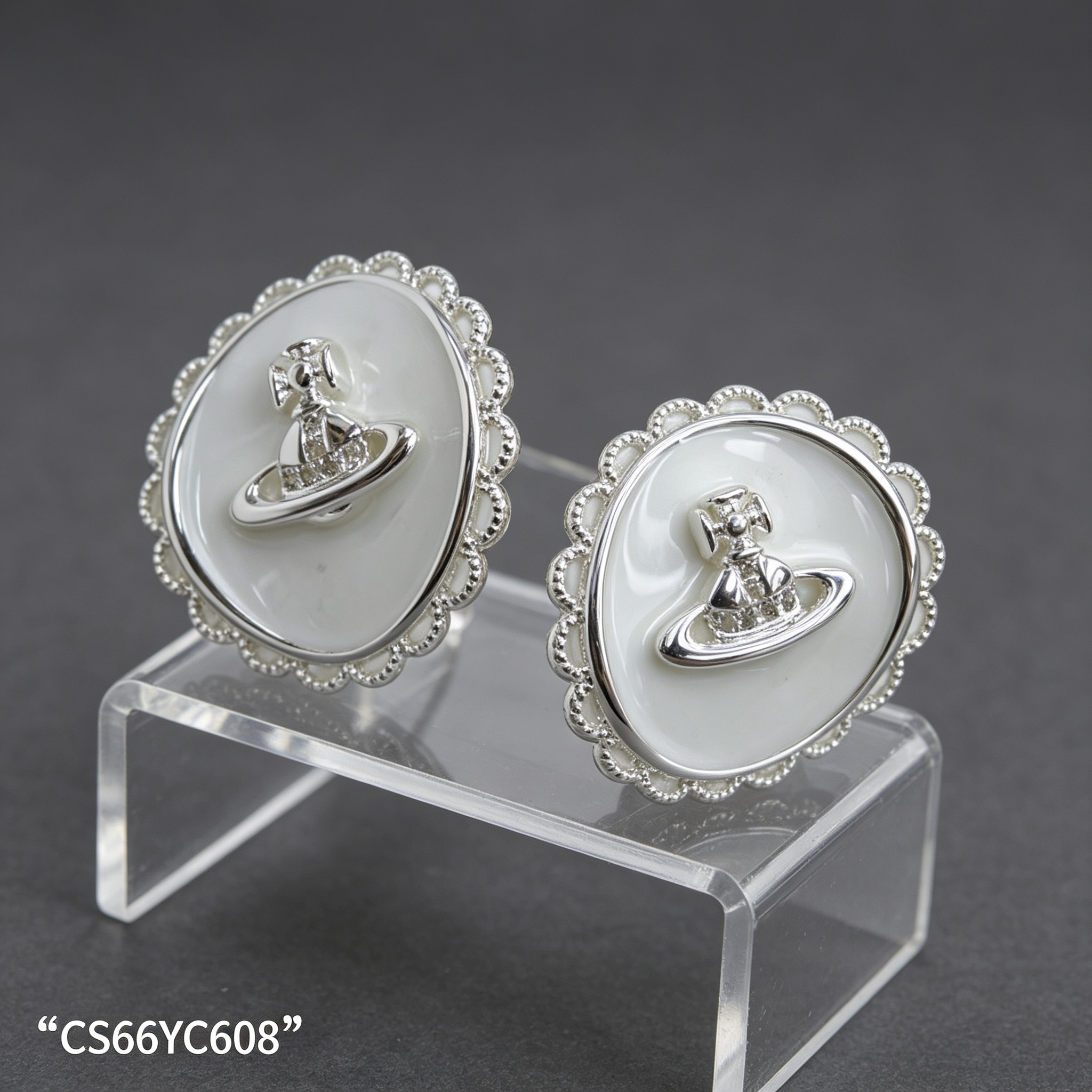 Spring Shi Original silver diamond-encrusted round earrings for women, 925 silver stud earrings, silver needle earrings Item Picture