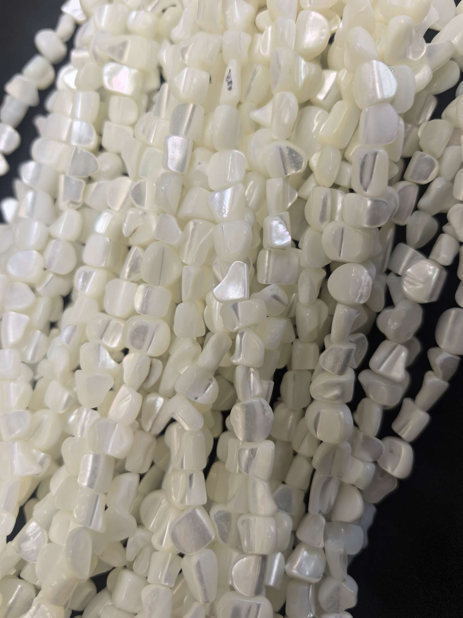 天然海贝马蹄螺白蝶贝散珠碎石有孔散珠串diy饰品材料配件手链手工