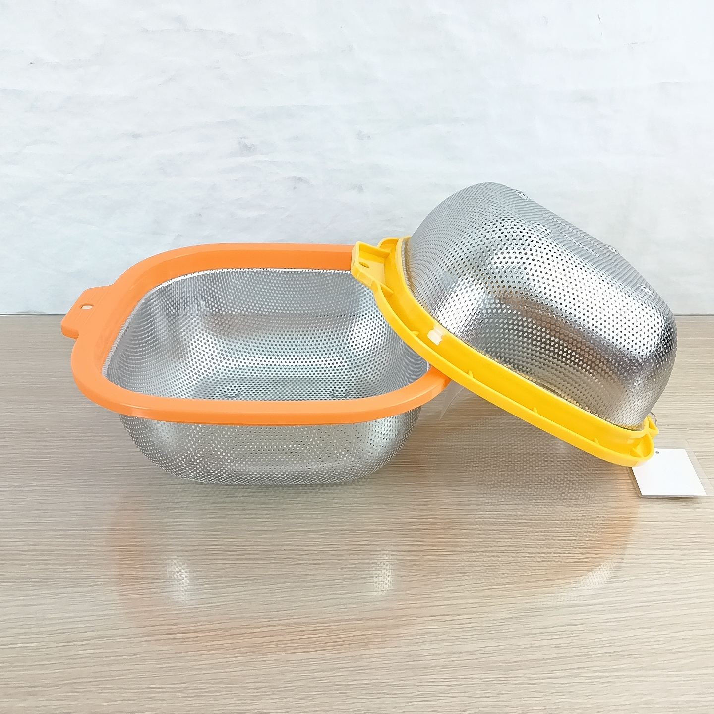 DF99049 Draining basket, rectangular with colorful edges and dense holes, stainless steel thickened multi-functional kitchen household rice washing machine, rice washing sieve, DF TRADINGHOUSE Application Scenario