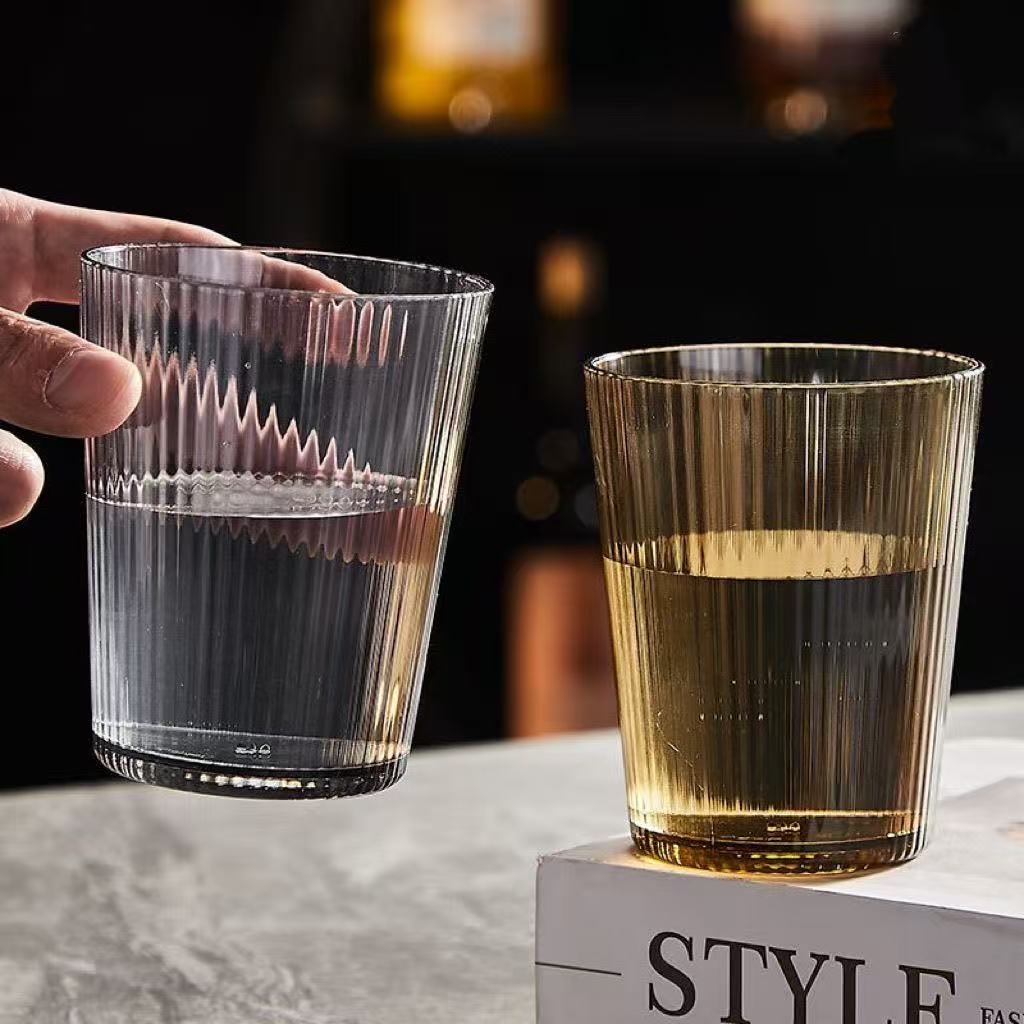 Transparent striped tempered glass cups, tea cups, water cups, beverage cups, high borosilicate heat-resistant glass cups Application Scenario