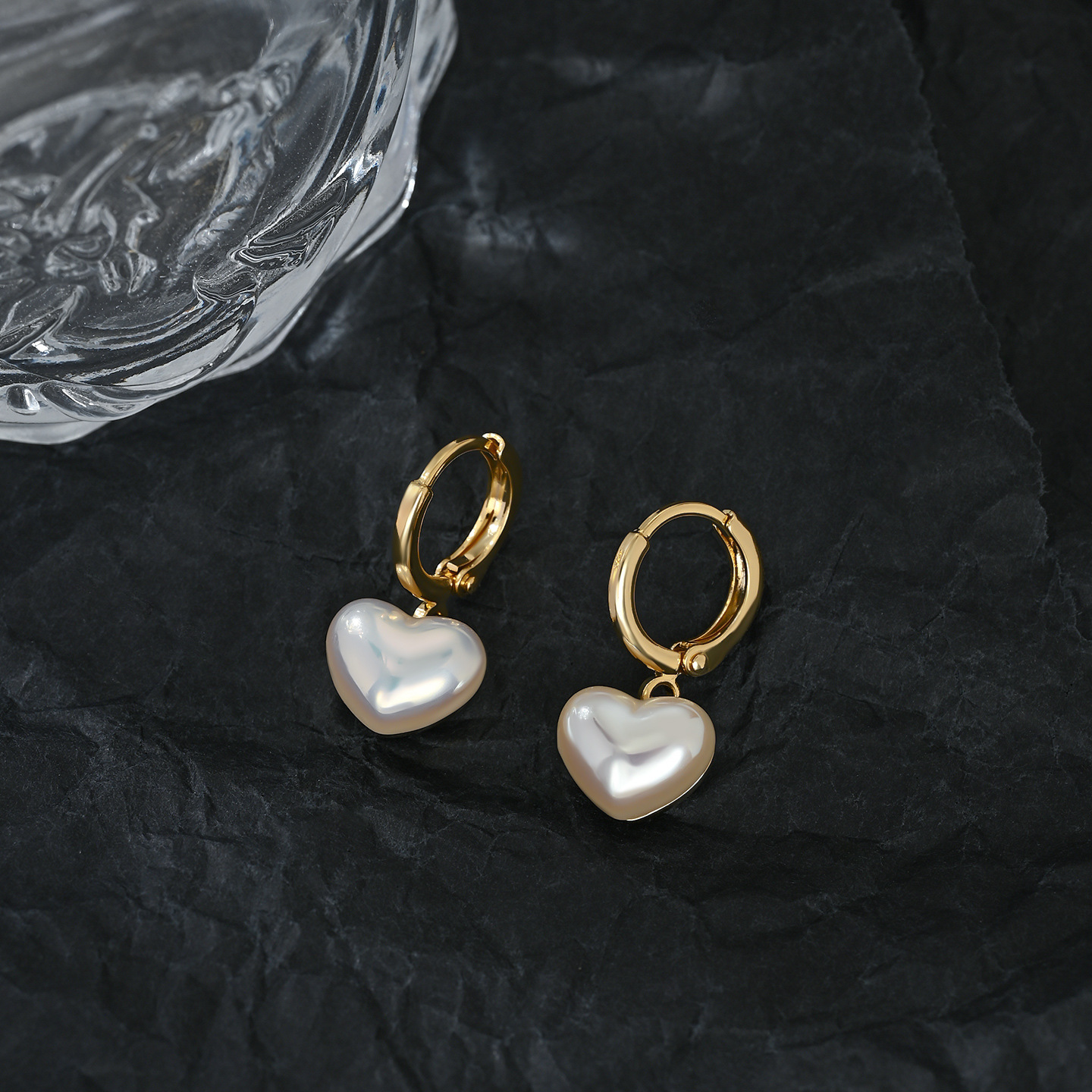 Wholesale of 2026 new minimalist style heart-shaped Mermaid Girl earring daily date wear heart-shaped earrings