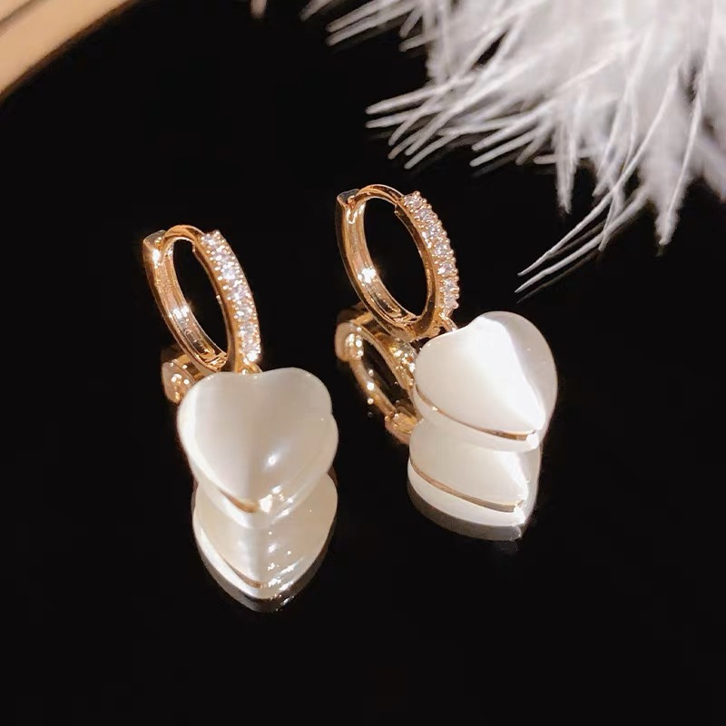 Nuevos pendientes de temperamento mujeres nicho diseño sentido opal corazón earpieces ins wind retro french earpieces hebillas details Picture