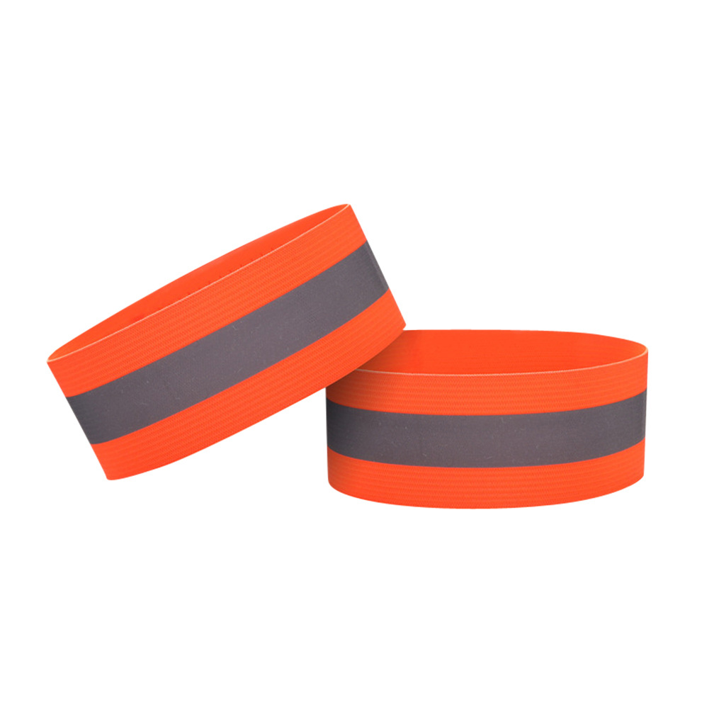 Factory direct sales of outdoor sports reflective wristbands, arm bands, safety reflective wristbands, night running and cycling elastic wristbands. Factory direct sales of outdoor sports wristbands, safety reflective wristbands, traffic cycling and night running luminous arm bands detail image 2