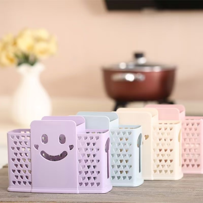Colorful heart-shaped hollowed-out smiling face transparent pen holder stationery, slanted insert solid wood pen holder