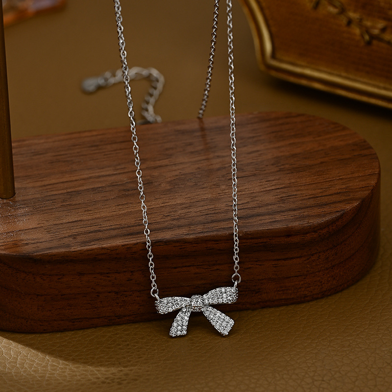 This unique and stylish bow necklace is a versatile daily accessory. It features a Korean collarbone chain that is elegant, dignified and sweet pic 7