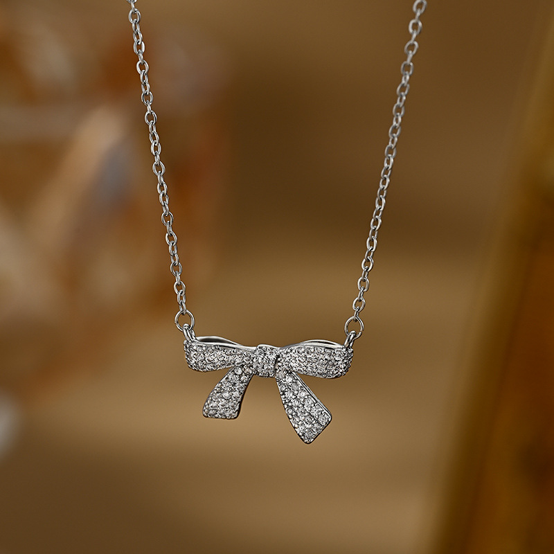 This unique and stylish bow necklace is a versatile daily accessory. It features a Korean collarbone chain that is elegant, dignified and sweet pic 4