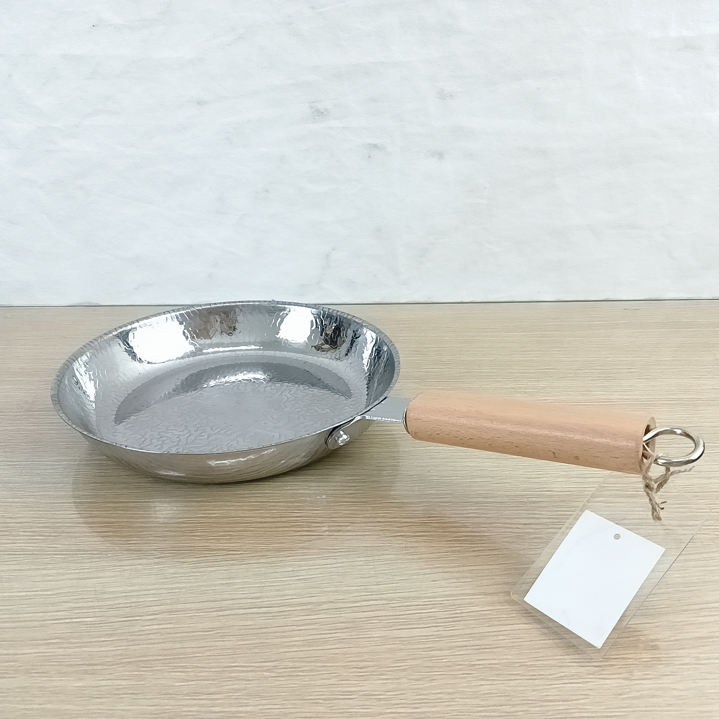 DF68244 snow-patterned flat pan pancake pan hand-held pancake pan iron plate 鏊子 cast iron frying pan uncoated non-stick pan DF TRADINGHOUSE details Picture