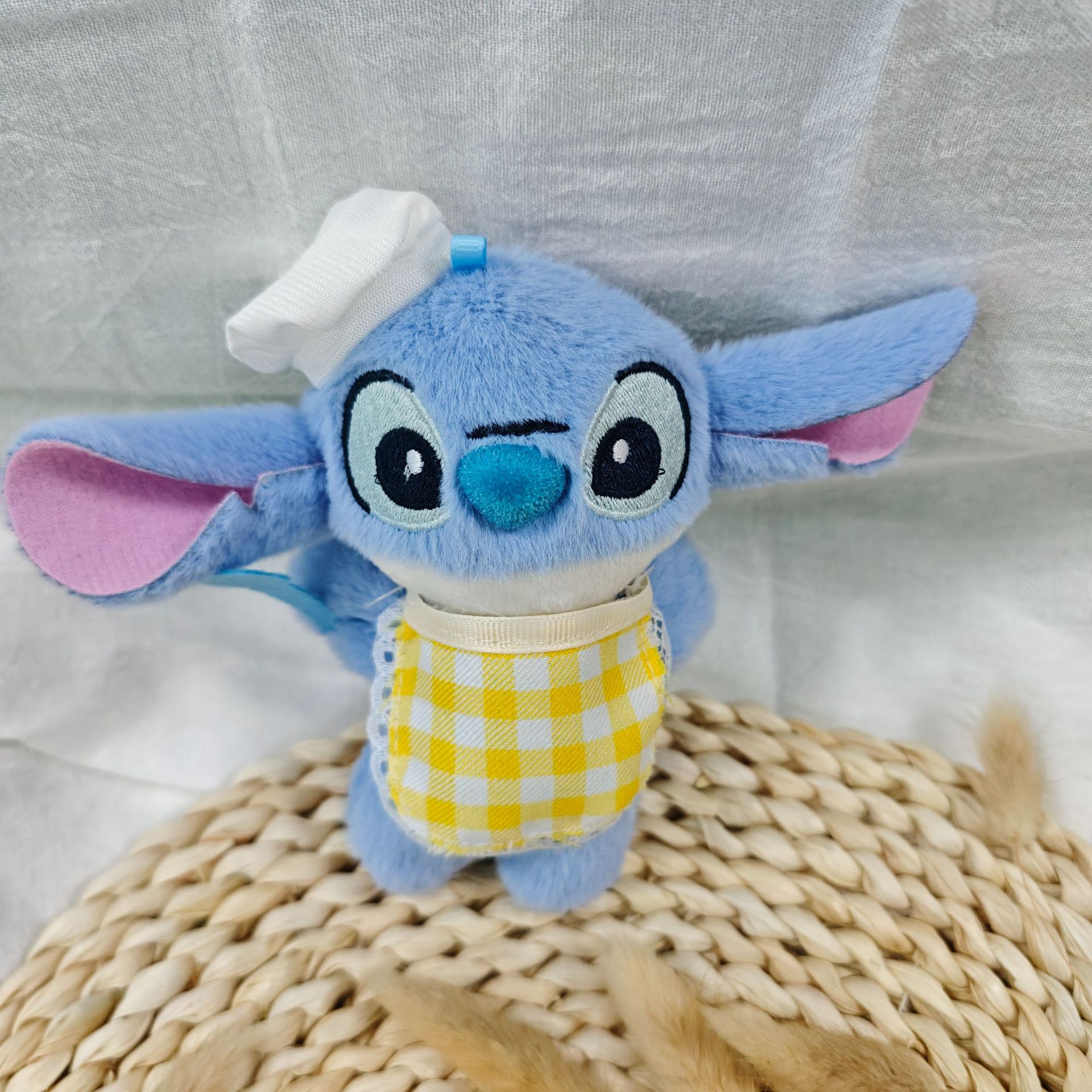 Chef Stitch's creative 4-inch plush pendant, claw machine, doll, key pendant, car bag, hanging accessory, gift, cartoon transformation keychain, dress-up doll, hanging accessory, plush toy, cute wholesale Item Picture