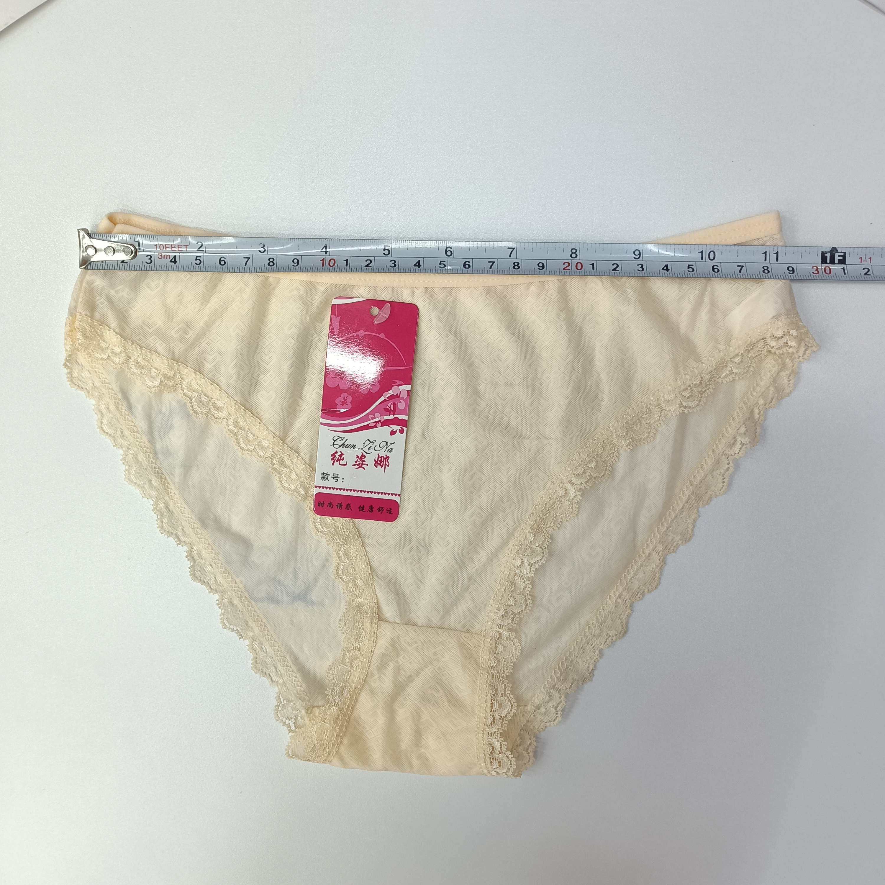 女士三角裤实物图