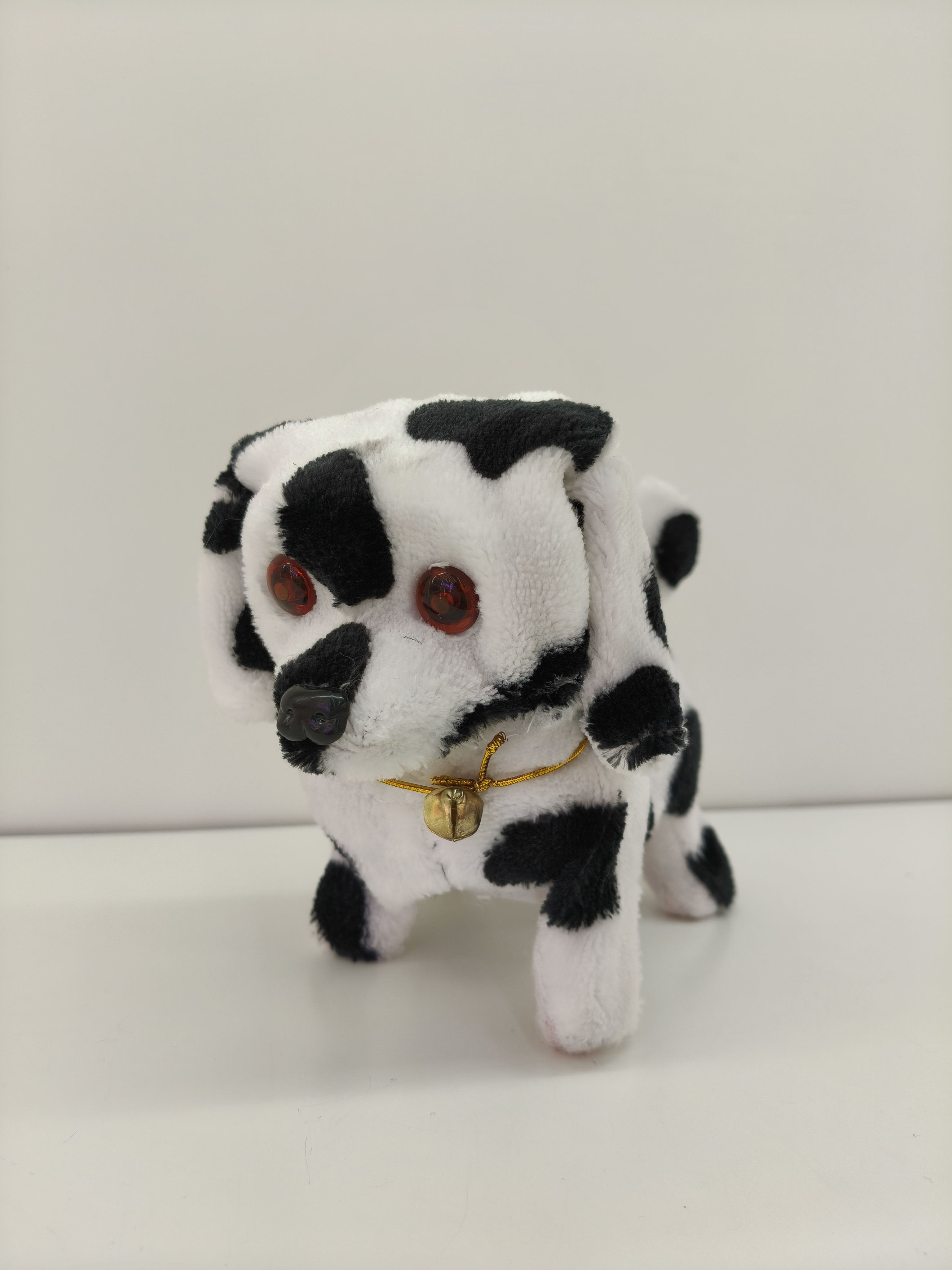 Dalmatian dogs can walk and bark. Multicolored puppy plush toys, children's toys, cute puppy toys details Picture