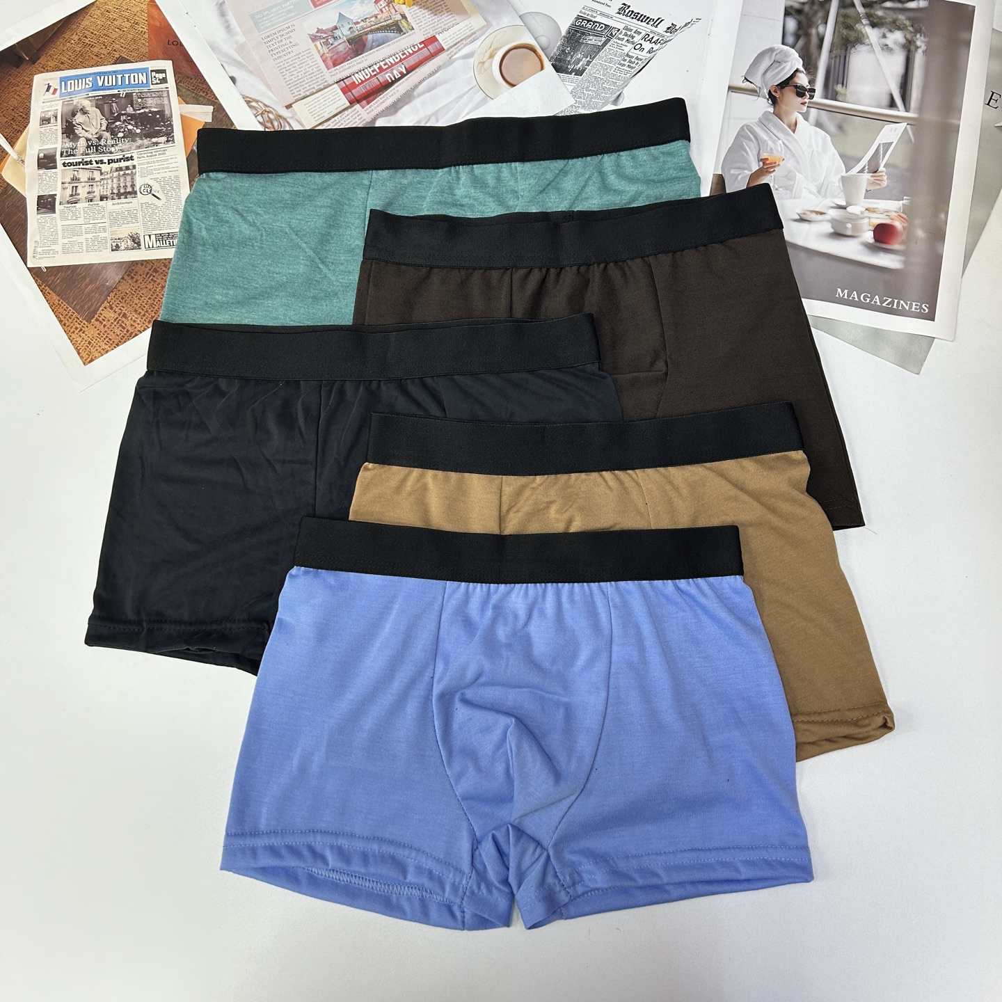 The 101907# style of foreign trade underwear men's seamless men's comfort cotton briefs are selling well. South African men's briefs QNI Item Picture