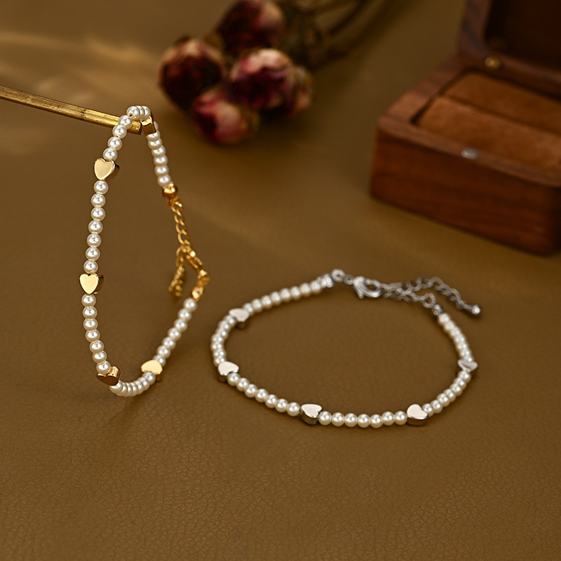 Spring and Summer new retro French pearl jewelry for women, Korean fashion design sense heart-shaped bracelet, ins style jewelry details Picture