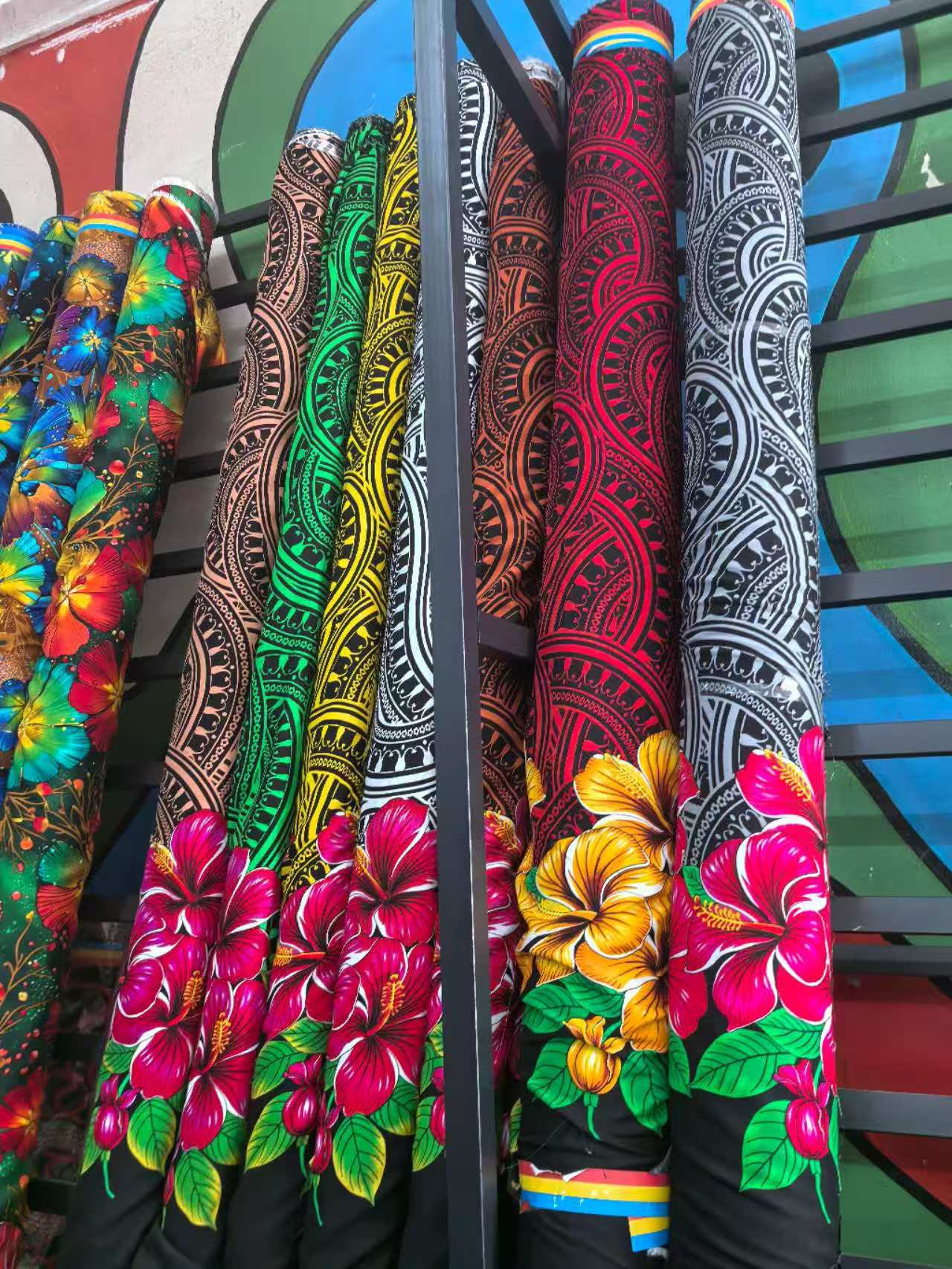 South Pacific tribe printed rayon fabric seaside vacation sun protection coverings one-piece wrap skirts factory wholesale viscose (rayon) fabric Qni clothing materials