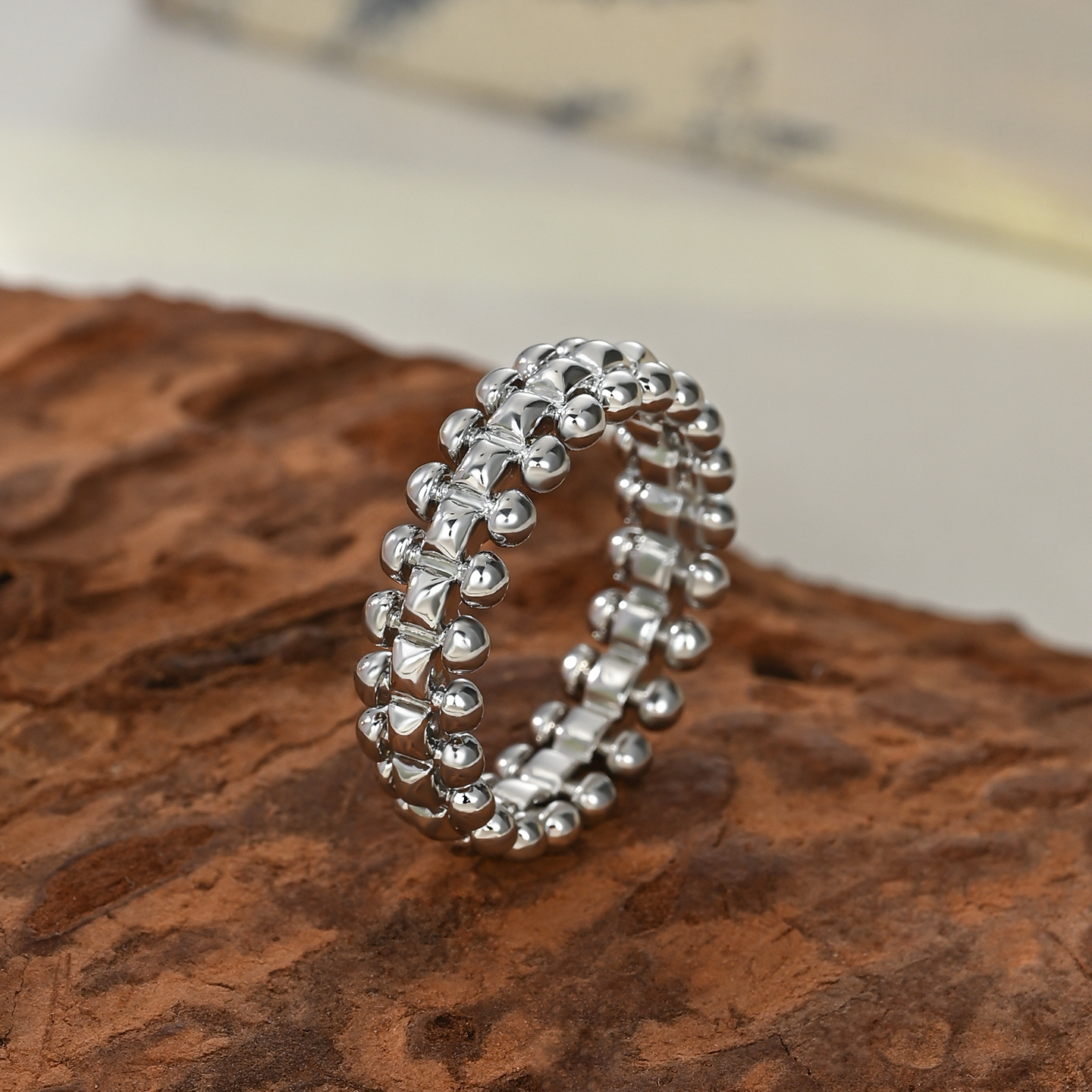 2026 New niche and fashionable double willow stud design couple rings, a versatile style details Picture